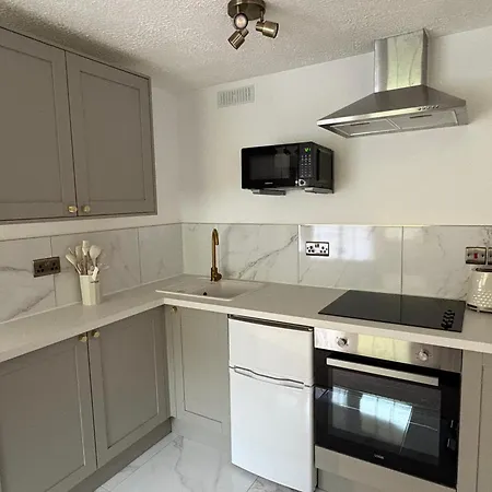 3, Wood Estate شقة ويستبورت