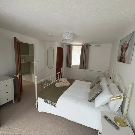 3, Wood Estate *