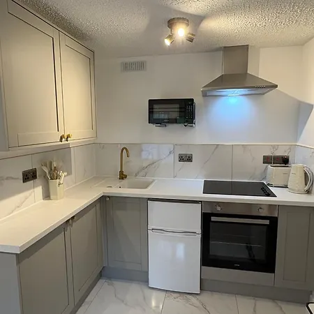 3, Wood Estate شقة